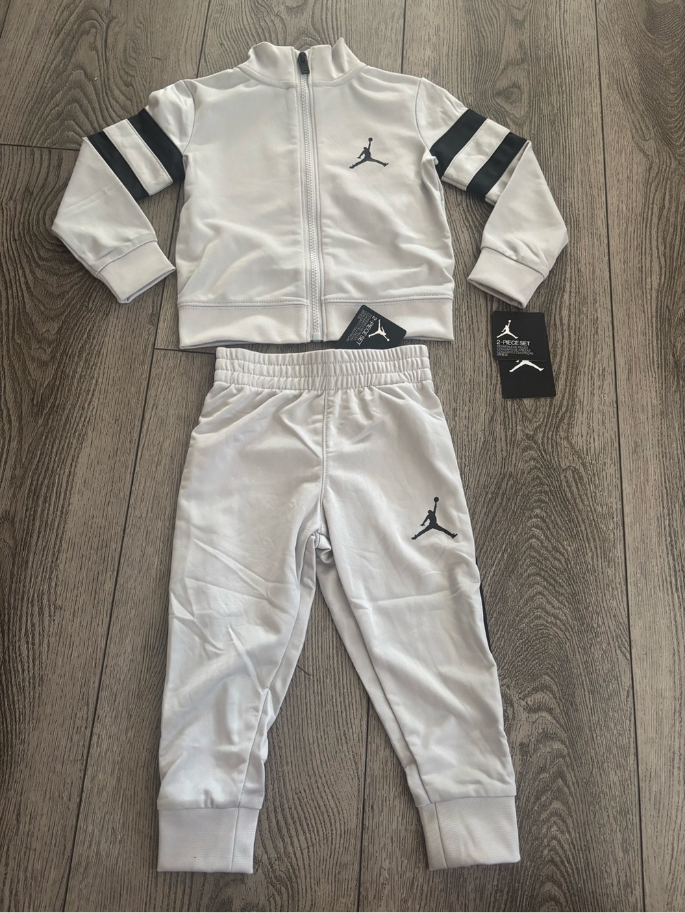 Jordan Kids gray Track Jacket & Jogger Set - Jordan Logo